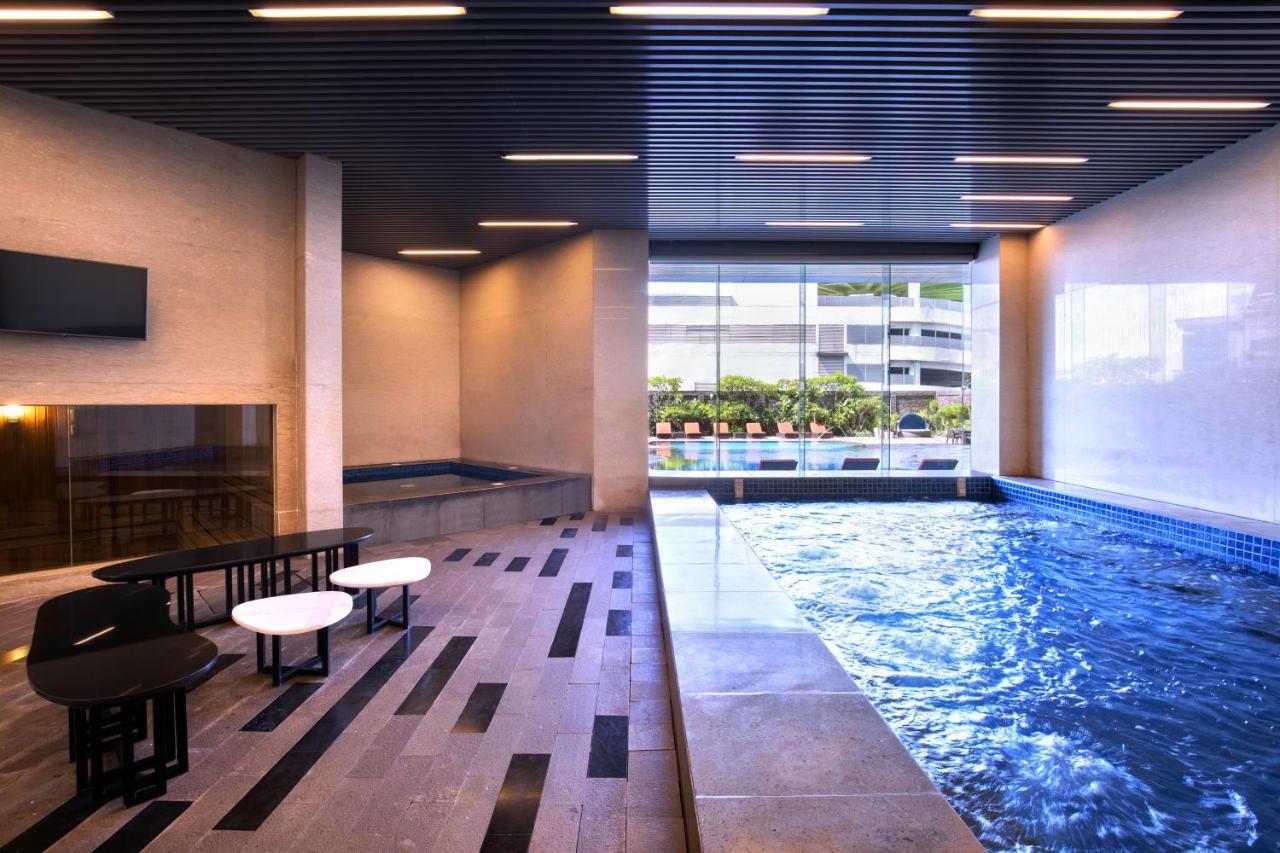 Grand Mercure Jakarta Kemayoran Extérieur photo